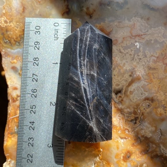 Gorgeous black rose quartz tower - Picture 3 of 3